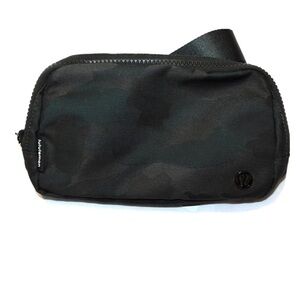 Lululemon Belt Bag Dark Green Camo
